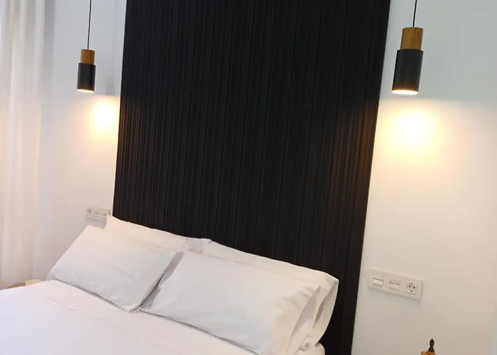 Apartment Colon 13 *